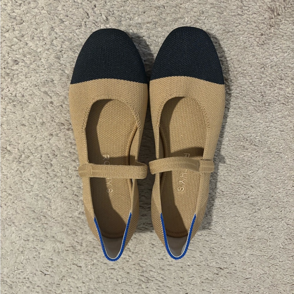 Rothy's Tan and Black Flats